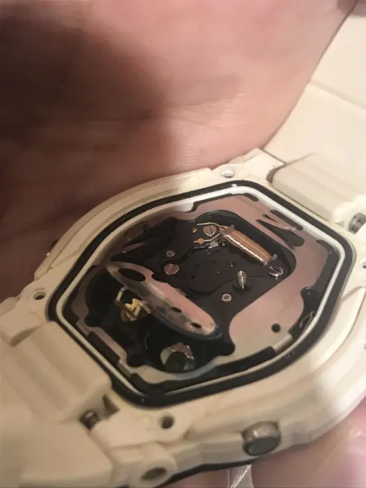 山形インフォメーション | BabyG BGA-116 液漏れ基盤修理と電池交換